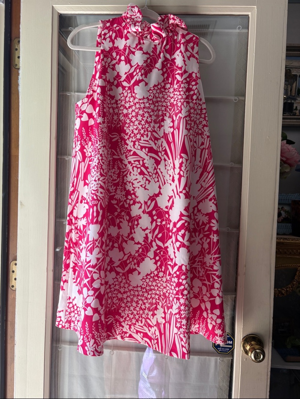 TUCKERNUCK Sleeveless Floral Shift Dress - Pink & White